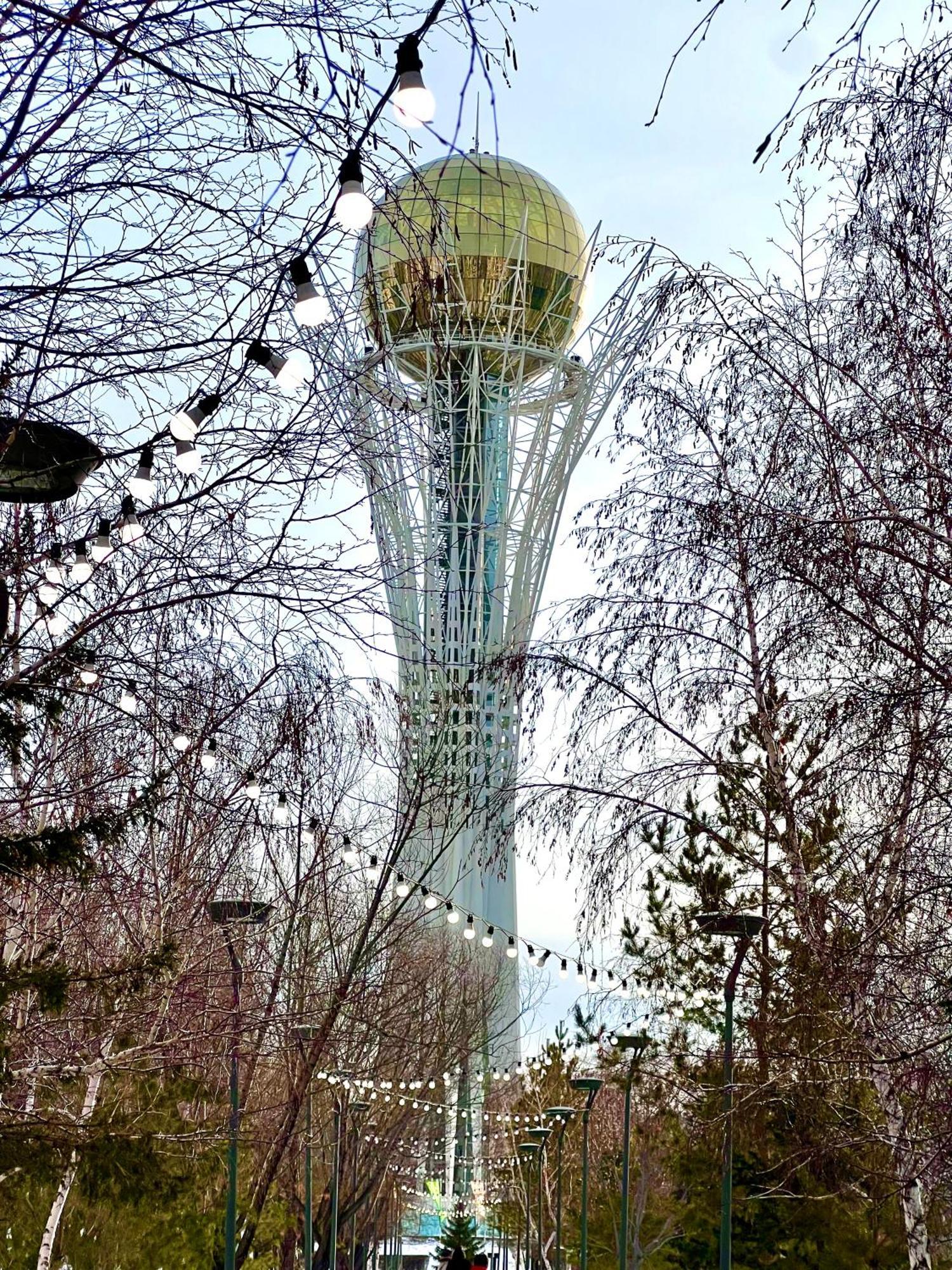 7 Очень Теплая Возле Байтерека Квартира Для 1-4 Человек Astana Exteriör bild
